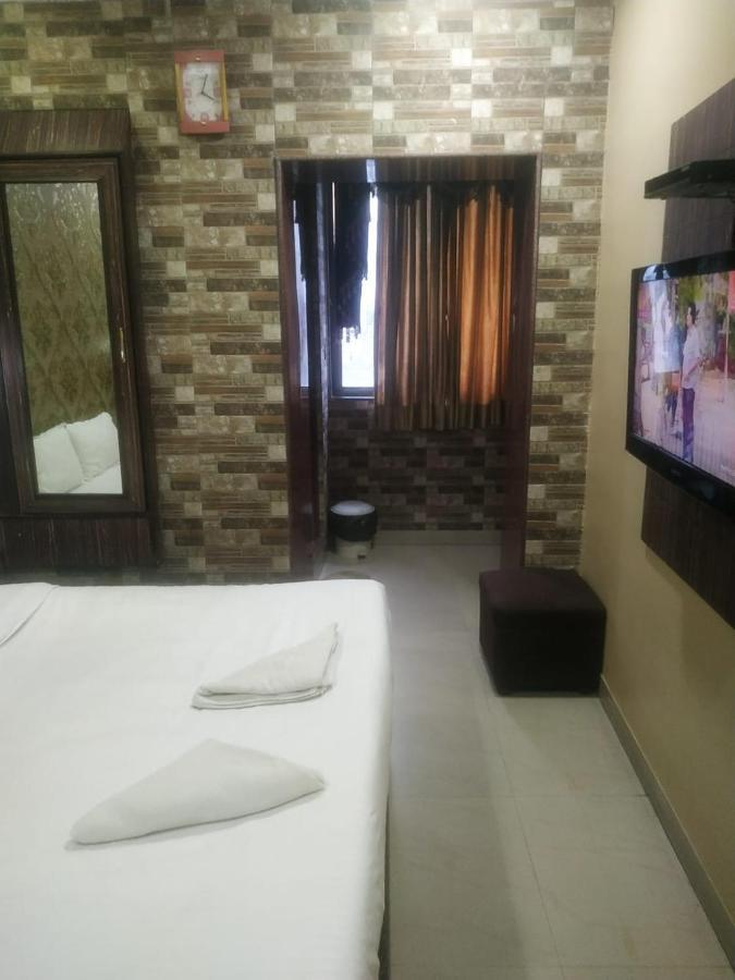 Hotel Diamond Suites Калькутта Экстерьер фото