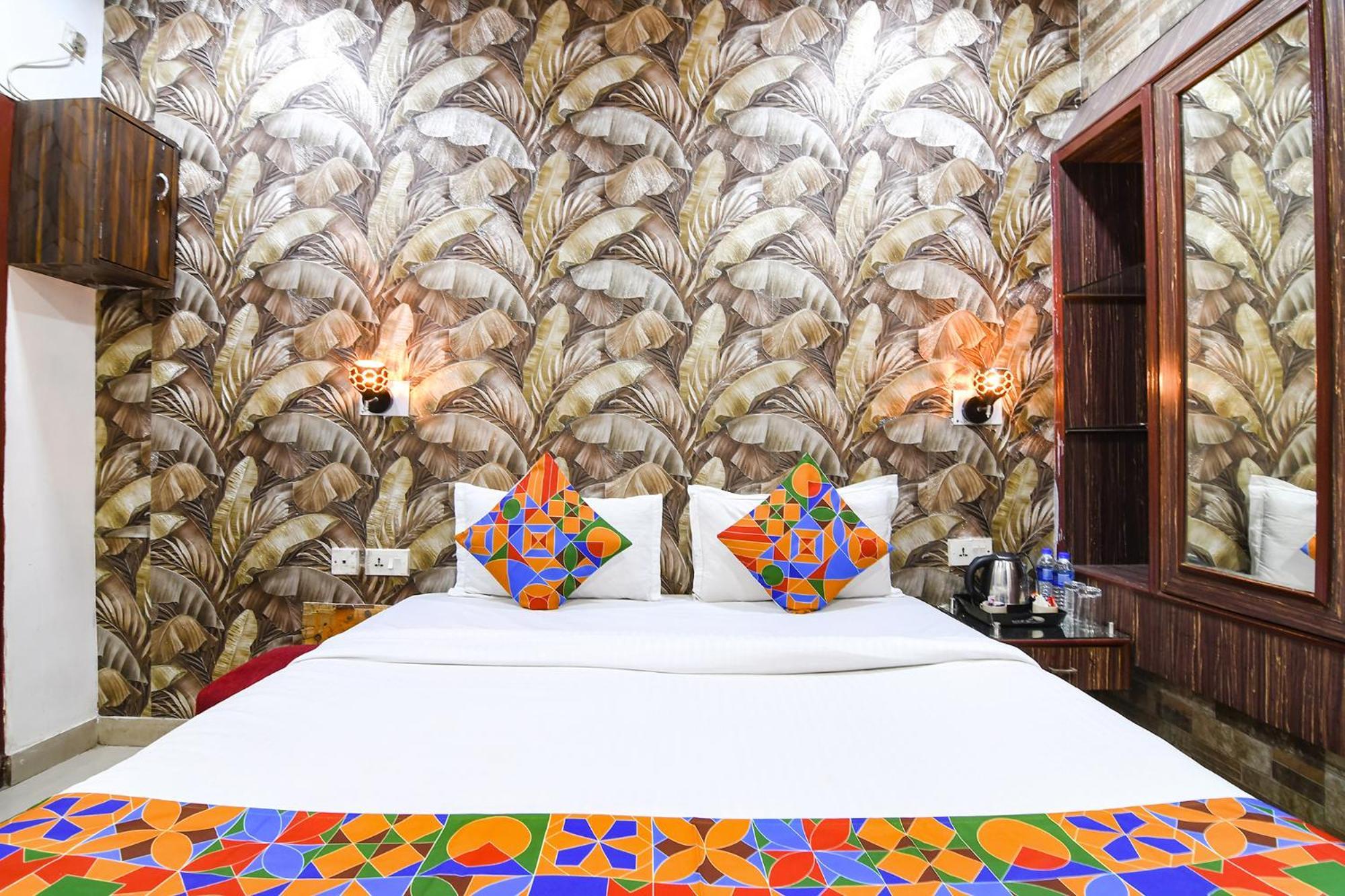 Hotel Diamond Suites Калькутта Экстерьер фото