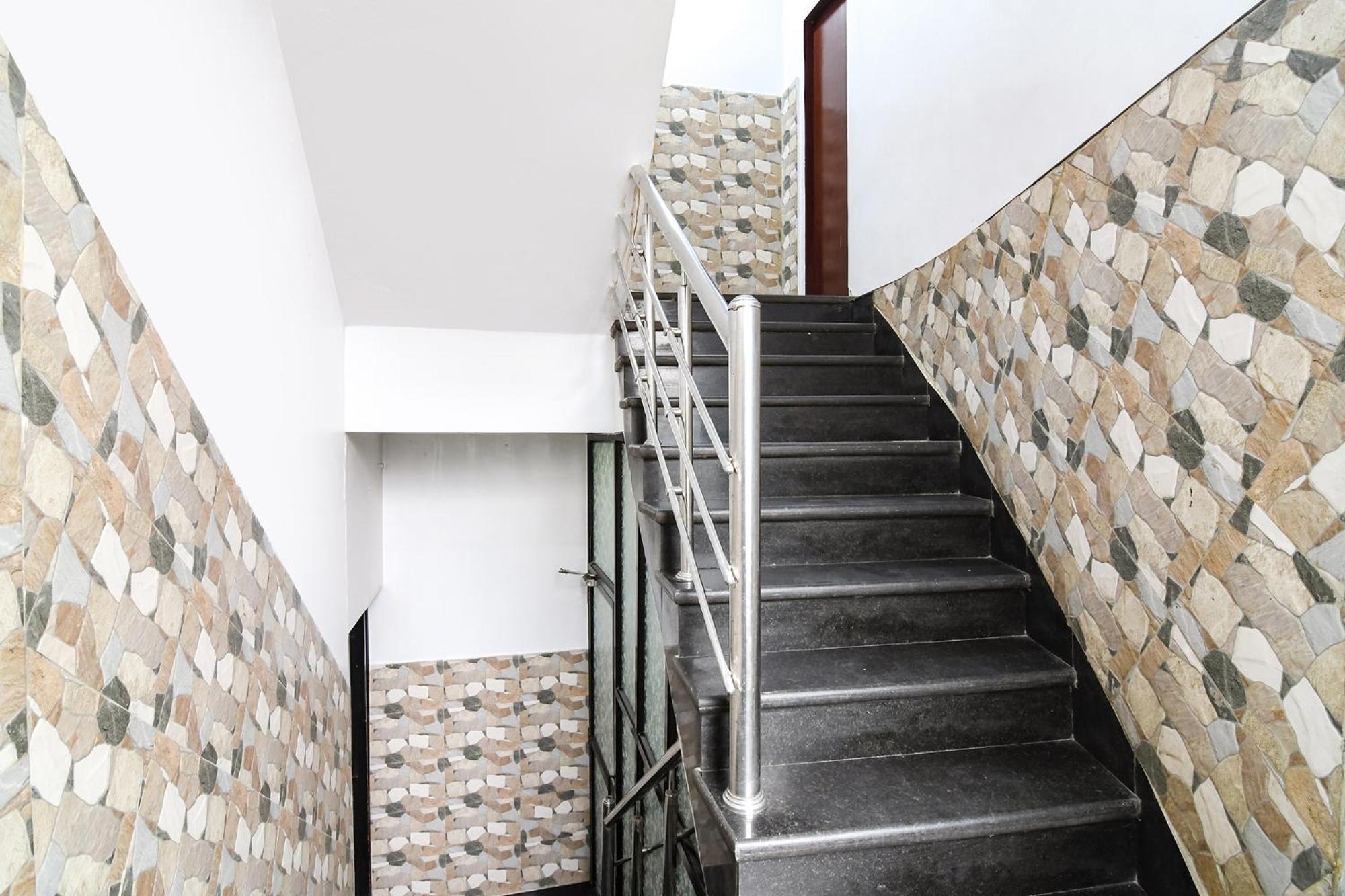 Hotel Diamond Suites Калькутта Экстерьер фото