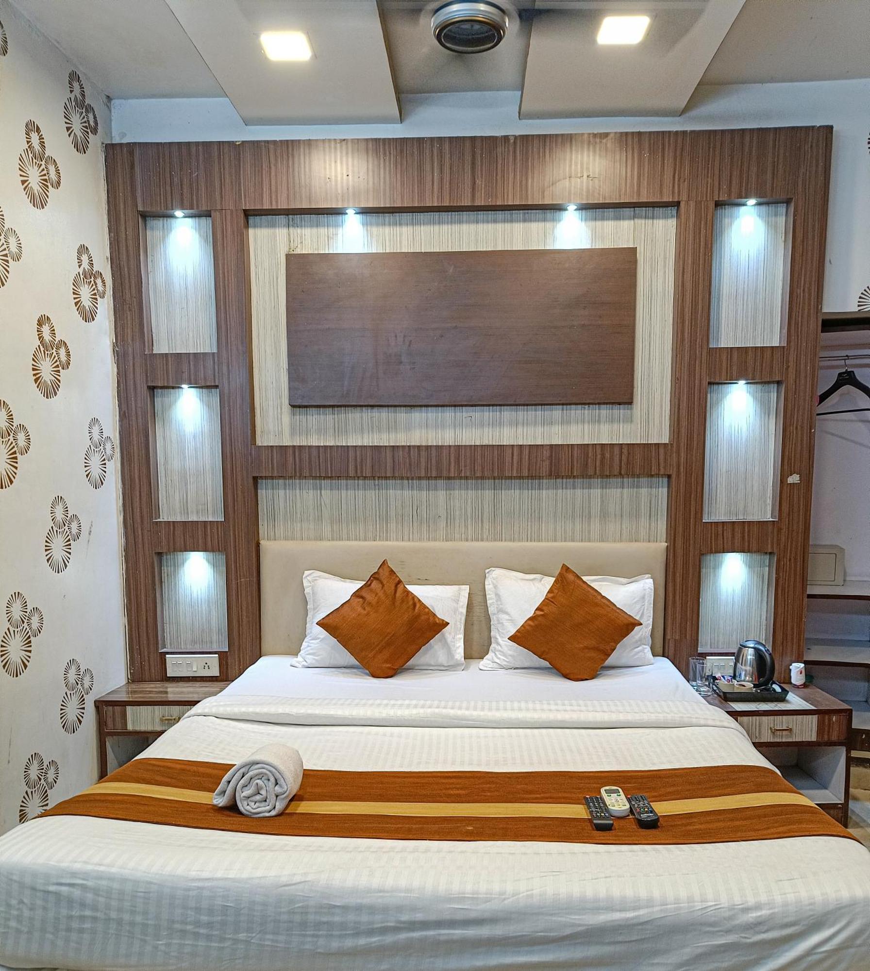 Hotel Diamond Suites Калькутта Экстерьер фото